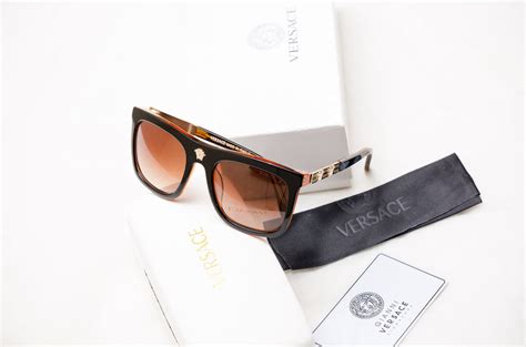 How to tell fake vs genuine Versace sunglasses 